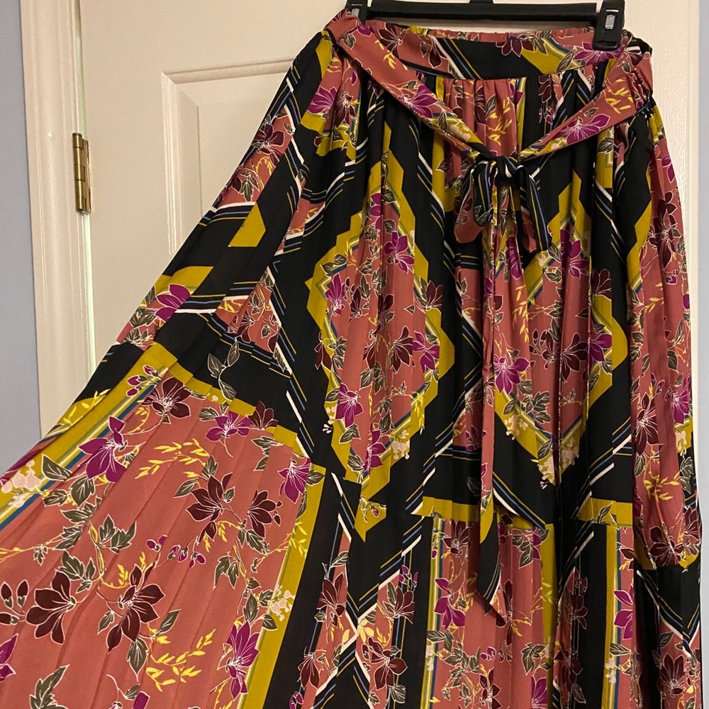 Apt. 9 Pleated Skirt